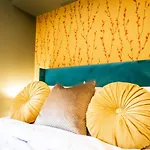酒店 Sallow Tree House 塞尔比
