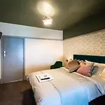 Sallow Tree House 酒店 塞尔比