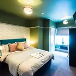 Sallow Tree House 酒店 塞尔比