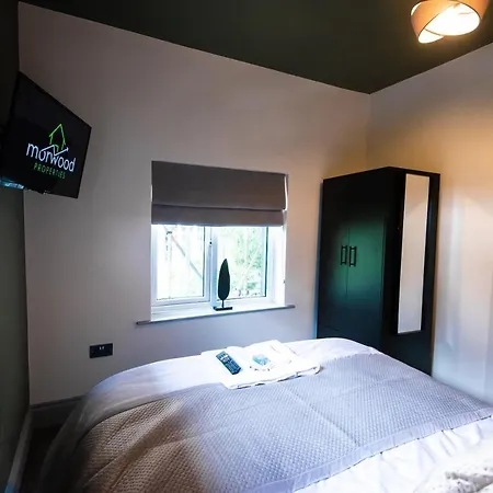 Отель Sallow Tree House Селби