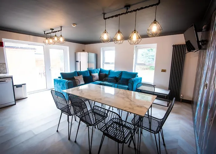 Sallow Tree House Hotel *