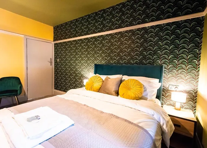 Sallow Tree House Hotel