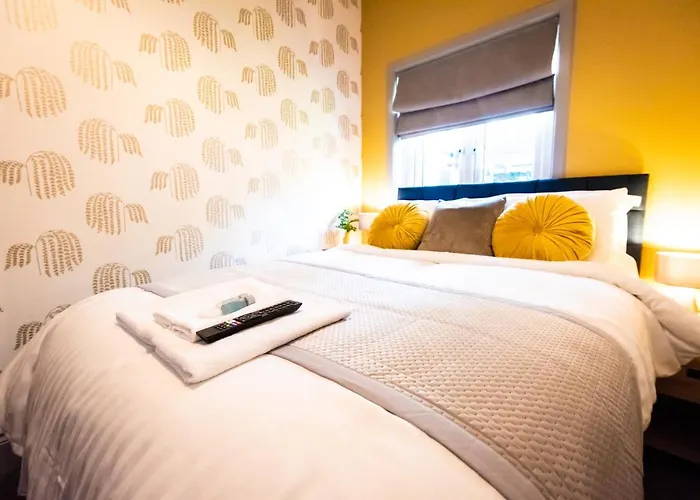 Sallow Tree House Hotel