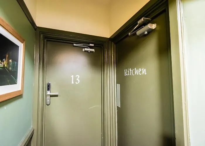 Sallow Tree House Hotel