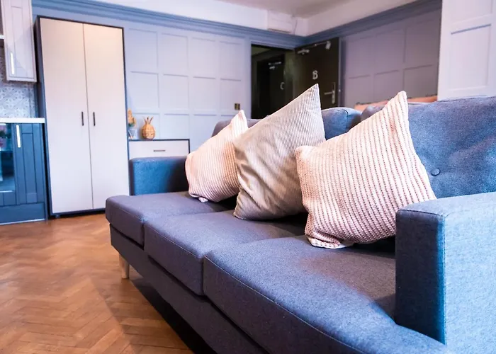 Sallow Tree House Hotel