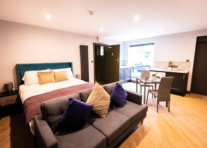 Sallow Tree House Hotel