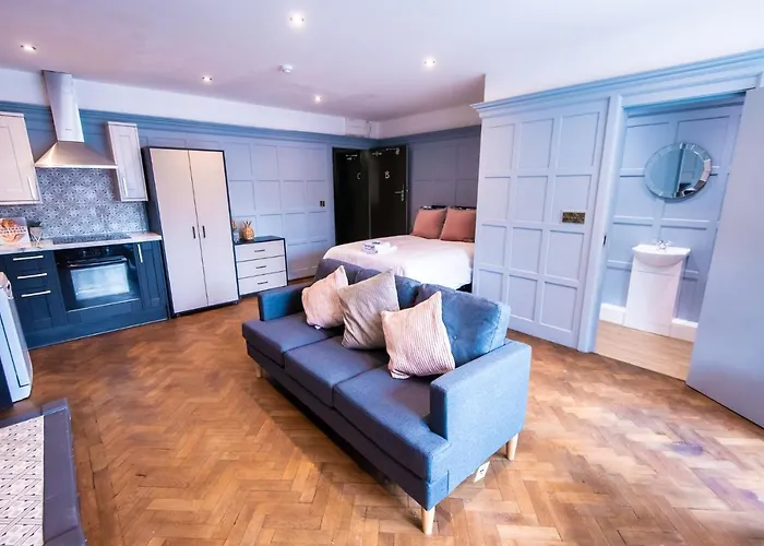 Sallow Tree House Hotel *