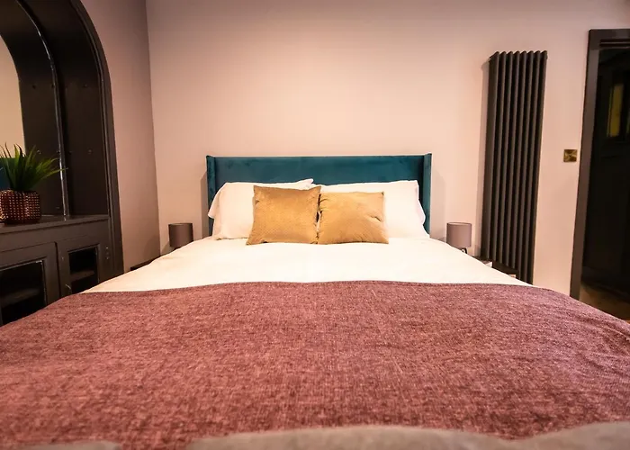 Sallow Tree House * Selby