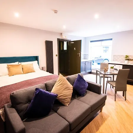 Sallow Tree House Hotel